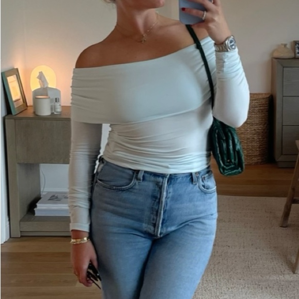 Aritzia off the shoulder top